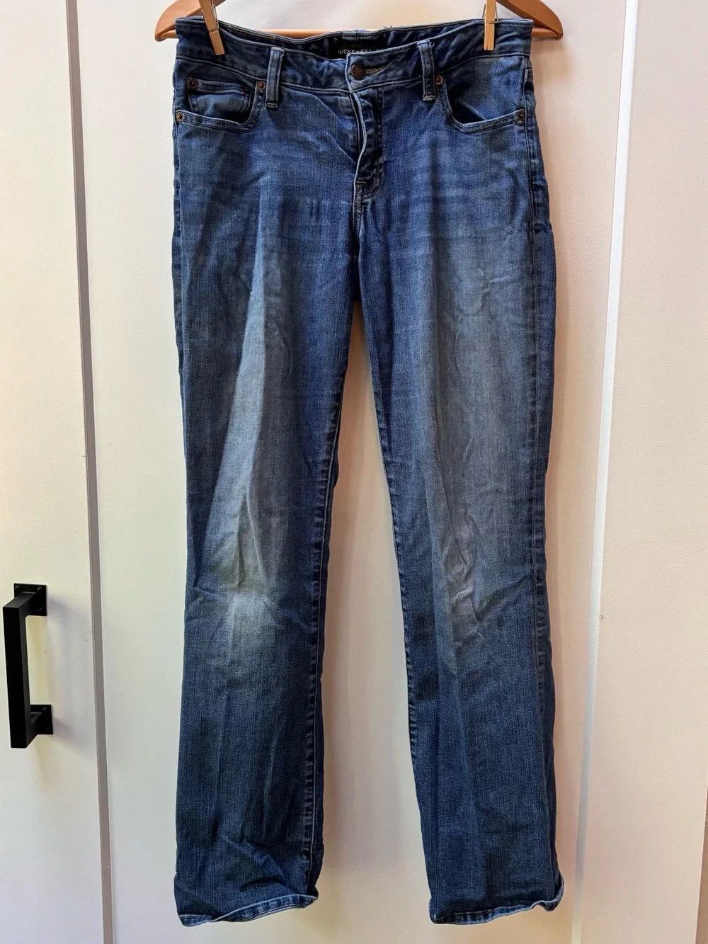Lucky Brand Straight Leg Jeans in Dark Blue Wash